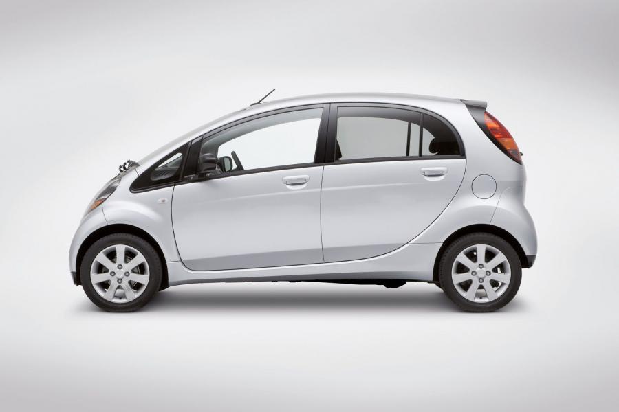  Mitsubishi i 2006 года  (фото 27 из 27)